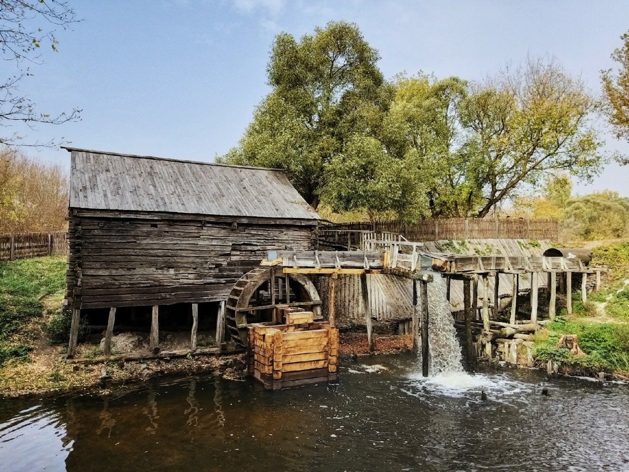 Calbourne Водяная мельница & Музей Сельский